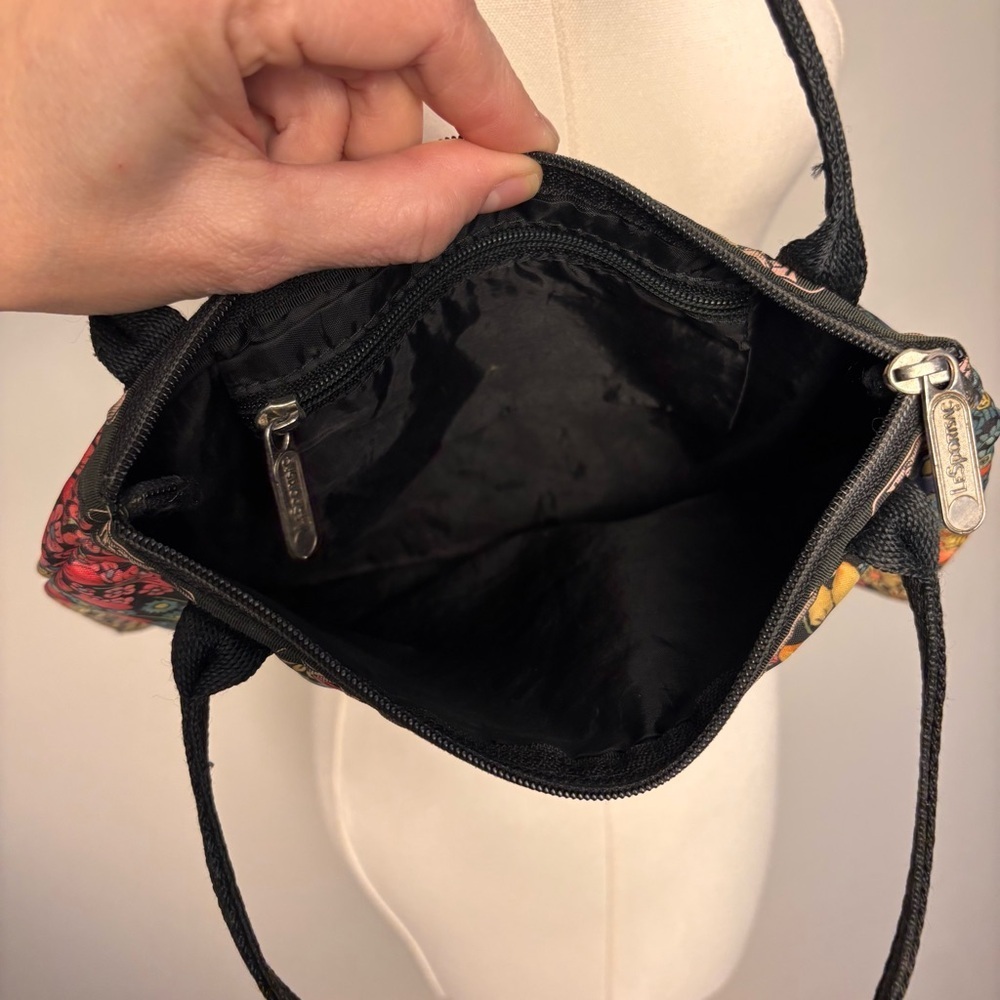 Vintage 90’s LeSportsac Liberty Floral Nylon Shoulder Bag - Picture 7 of 8